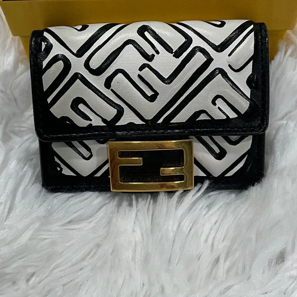 RARE FENDI X JOSHUA VIDES Nappa Matisse FF Embossed Micro Tri-Fold Wallet - Picture 2 of 13
